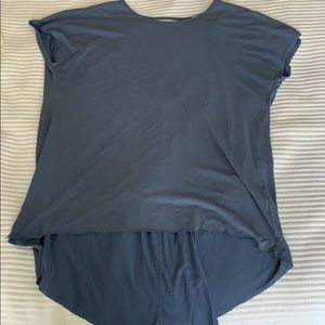 Paper Crane Size Small Blue open back shirt
